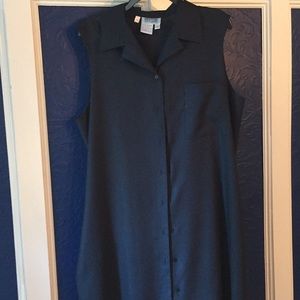 Button down dress. Tunic top duster side pockets
